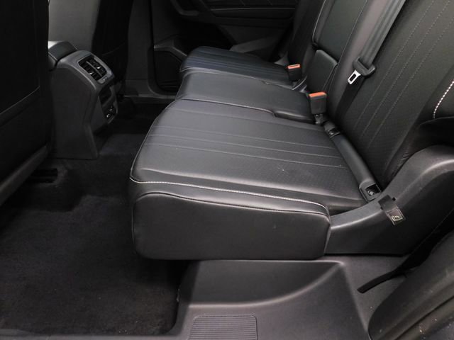 Used 2024 Volkswagen Tiguan SE image 24