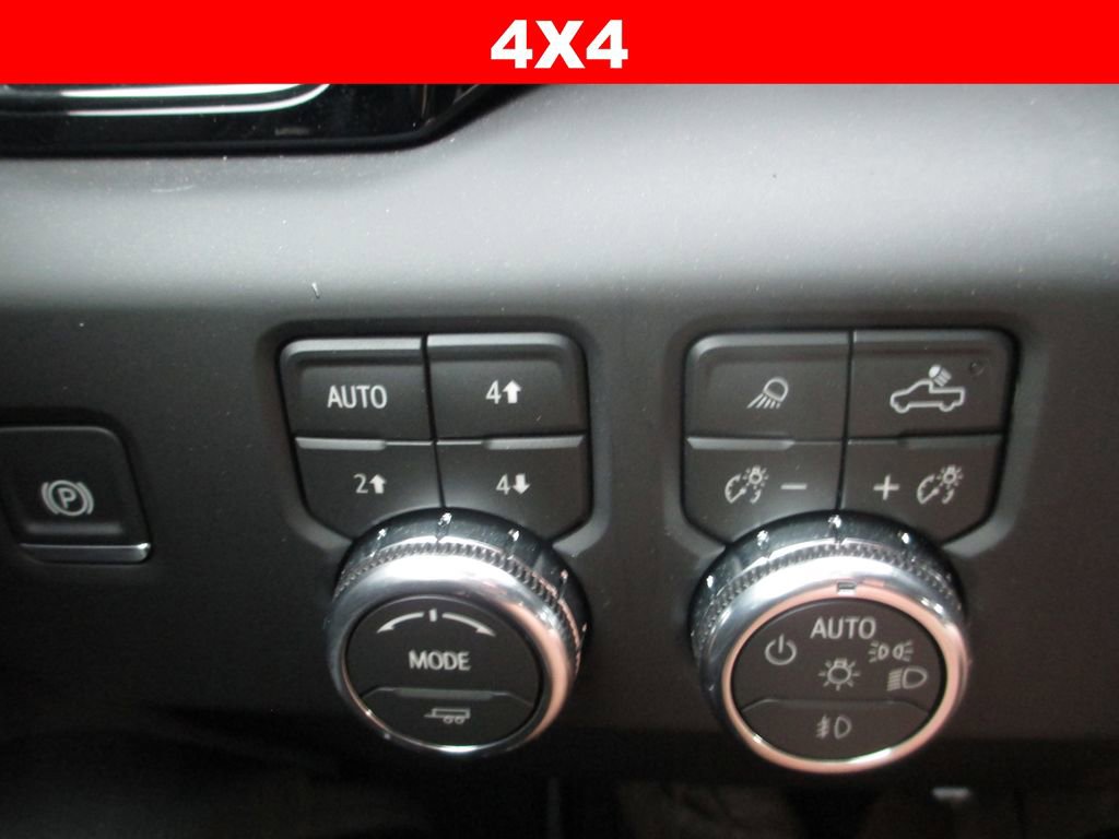 Used 2026 GMC Sierra 2500 AT4X w/ LPO, Black Badging Package AWD/4WD image 33