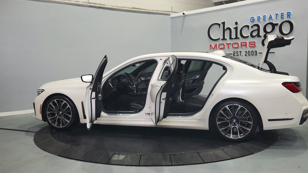 Used 2022 BMW 750i xDrive w/ Executive Package AWD/4WD image 19