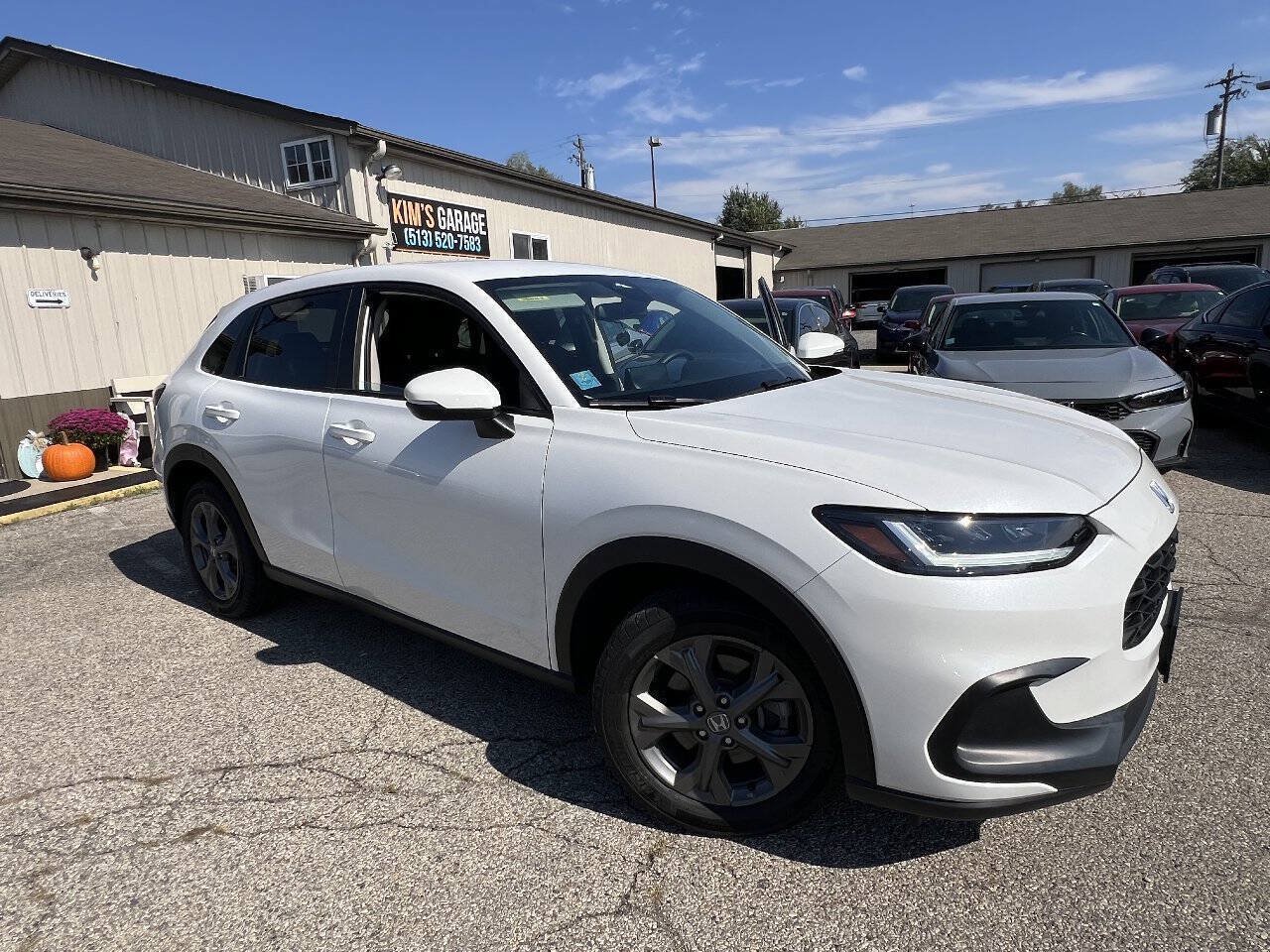 Used 2026 Honda HR-V LX image 3