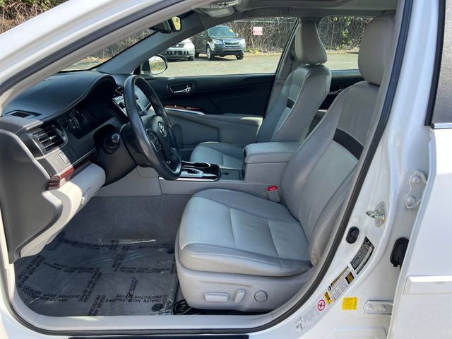 Used 2013 Toyota Camry XLE w/ Leather Pkg FWD image 15