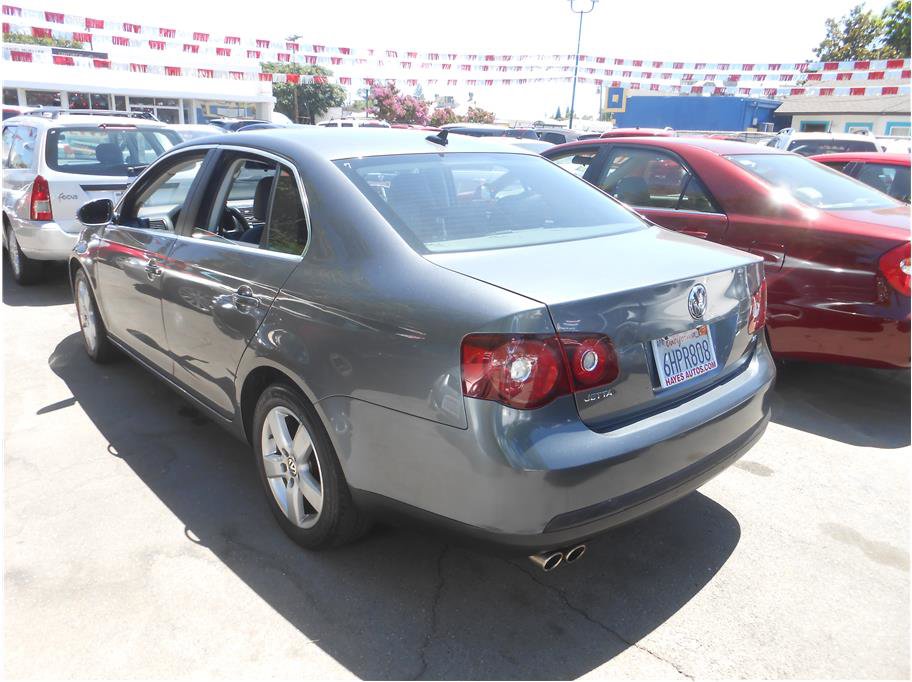 Used 2009 Volkswagen Jetta SE image 4