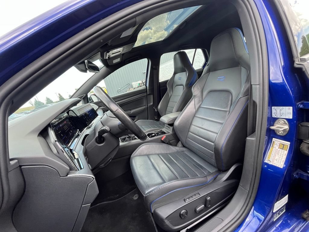 Used 2022 Volkswagen Golf R AWD/4WD image 10