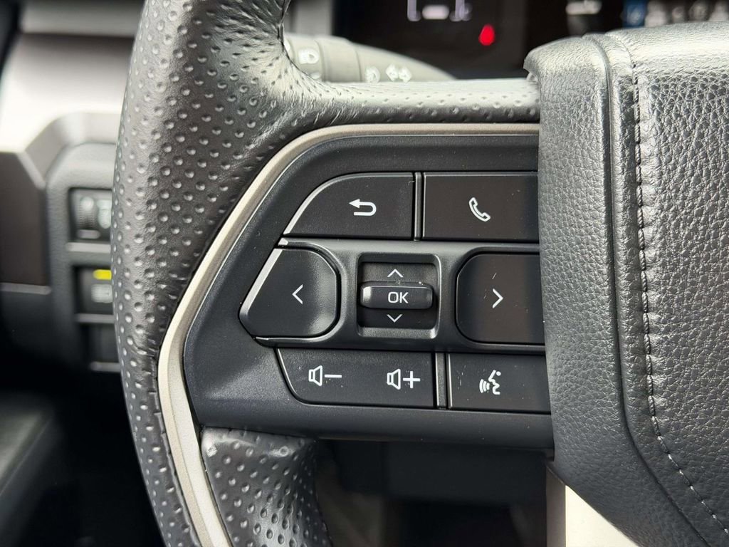 Certified 2025 Toyota 4Runner SR5 image 10