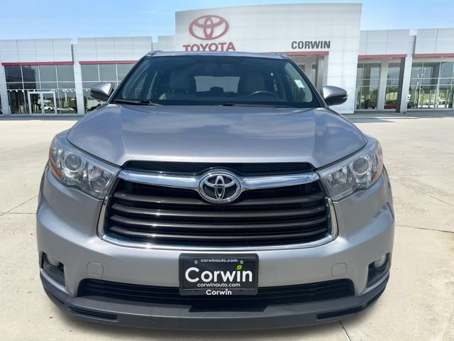 Used 2016 Toyota Highlander XLE AWD/4WD image 8