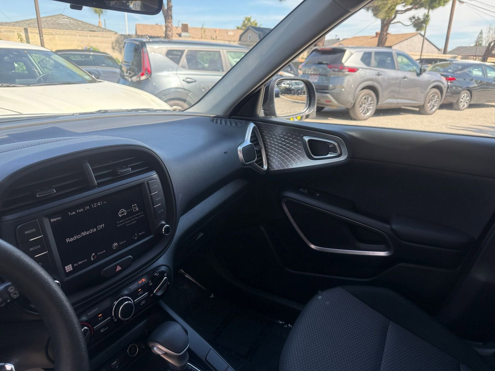 Used 2025 Kia Soul LX w/ LX Technology Package image 31