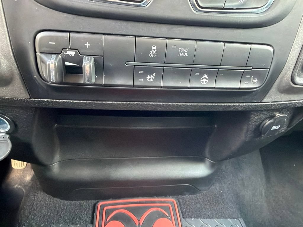 Used 2021 RAM 1500 Express w/ Wheel & Sound Group AWD/4WD image 22