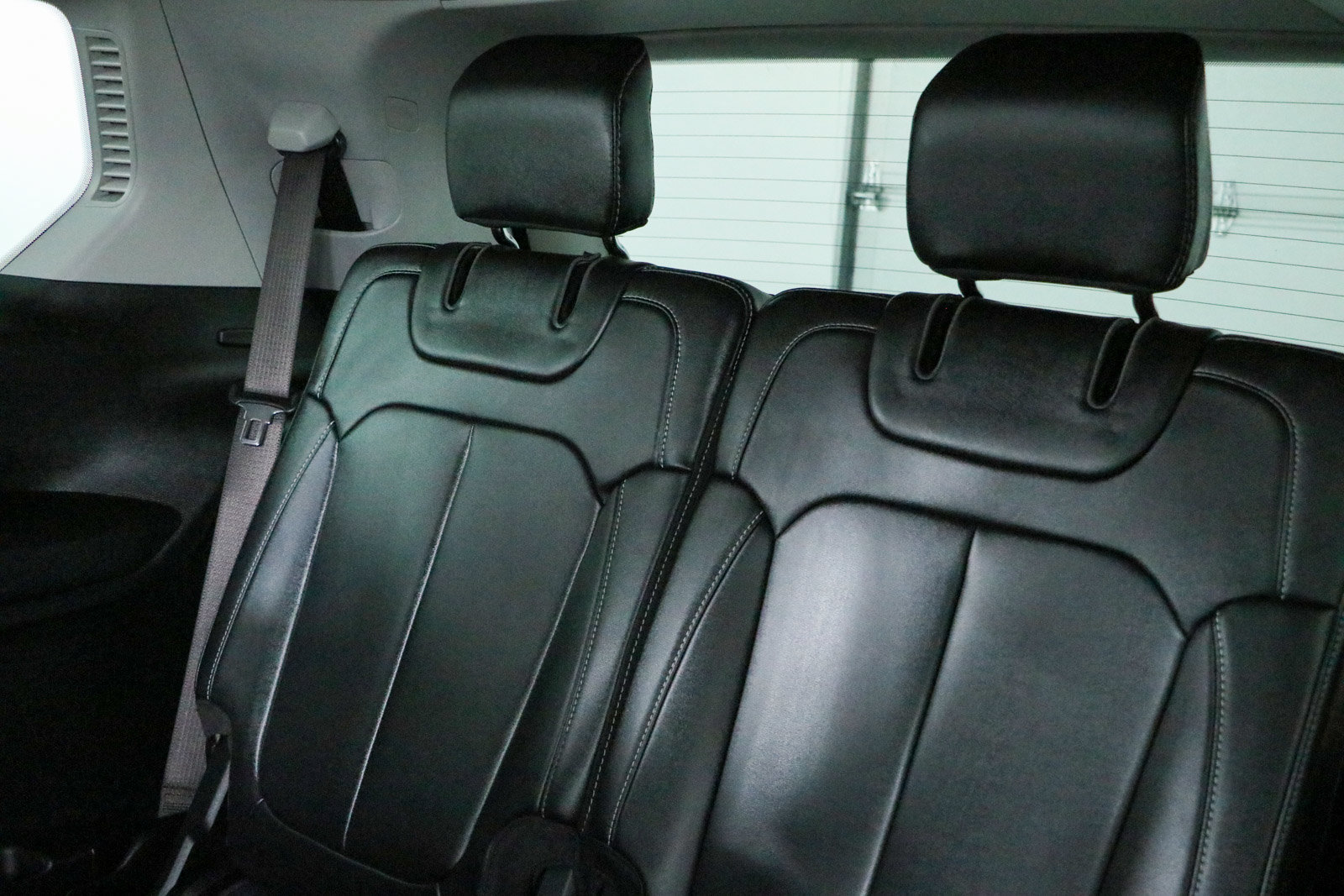 Used 2021 Jeep Grand Cherokee L Limited RWD image 25