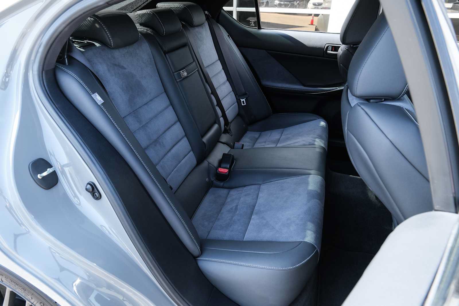Used 2022 Lexus IS 500 RWD image 34