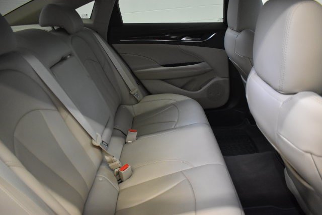 Used 2019 Buick LaCrosse Essence AWD/4WD image 17