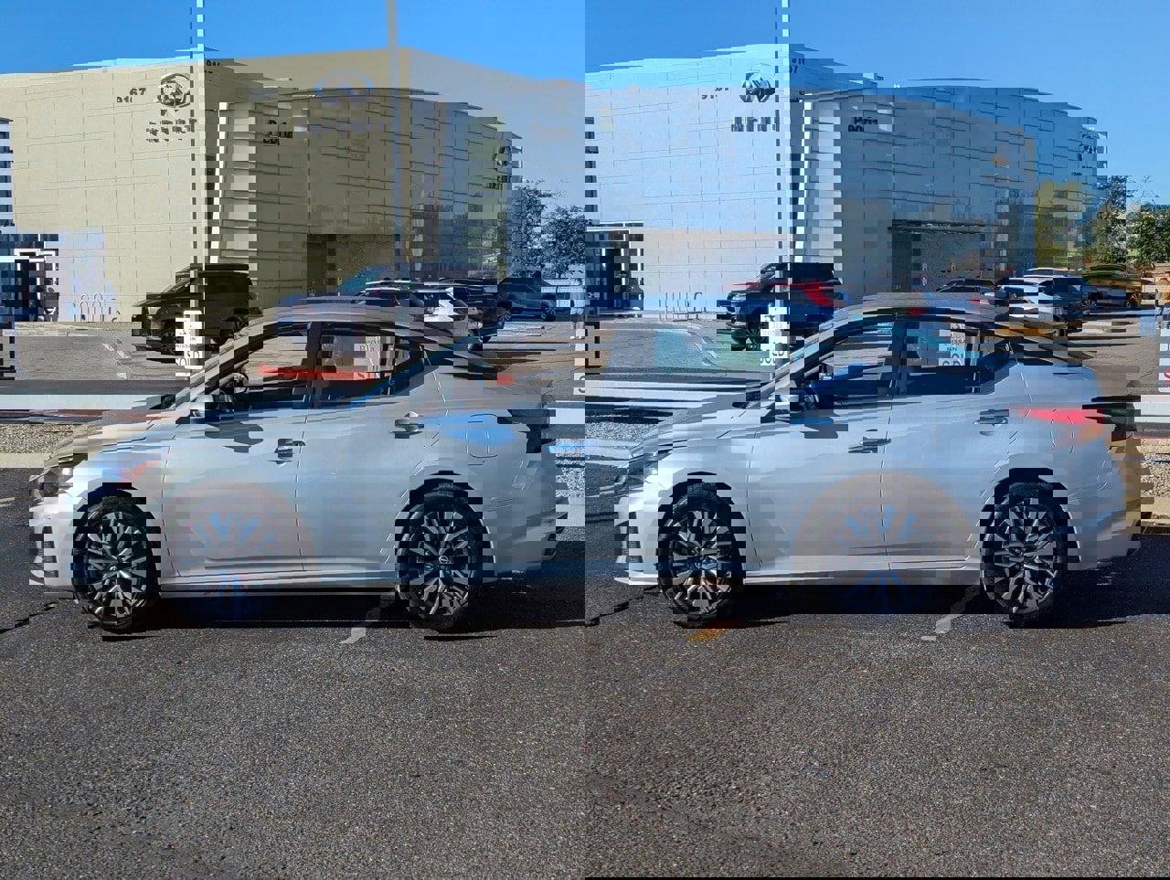 Certified 2023 Nissan Altima 2.5 SV image 3