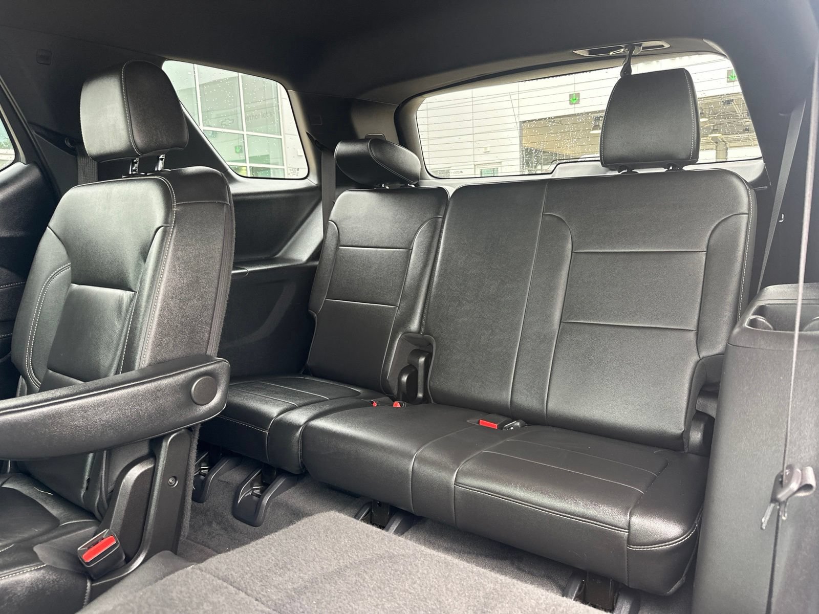 Used 2022 Chevrolet Traverse LT FWD image 11