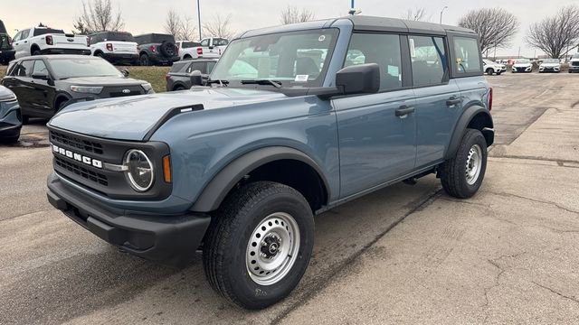 New 2025 Ford Bronco 4-Door video 3