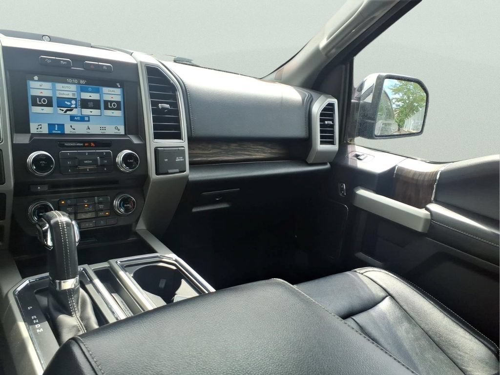 Used 2018 Ford F150 Lariat w/ Equipment Group 502A Luxury AWD/4WD image 15