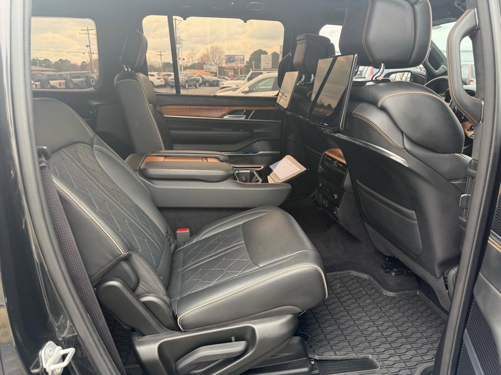 Used 2024 Jeep Grand Wagoneer Series III w/ Rear Seat Video Group 1 image 14