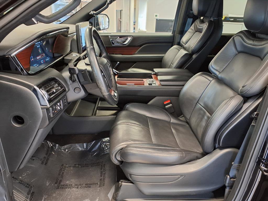 Used 2023 Lincoln Navigator Reserve image 19