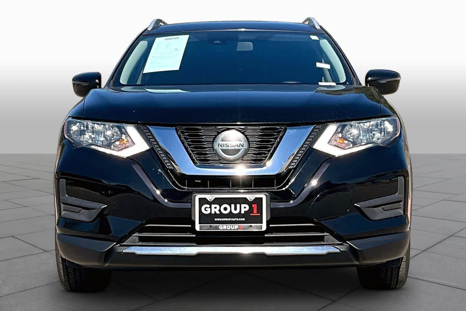 Certified 2019 Nissan Rogue SV FWD image 4