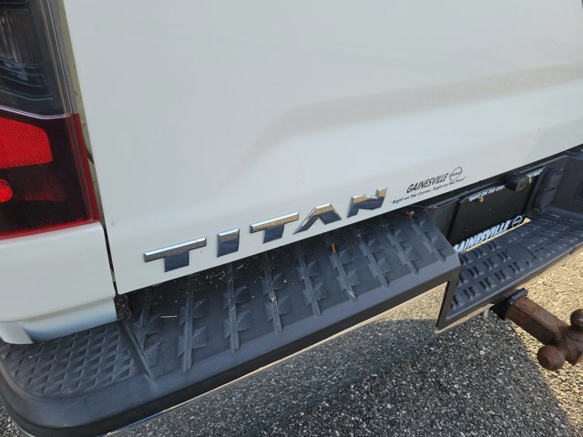Used 2017 Nissan Titan SV image 8
