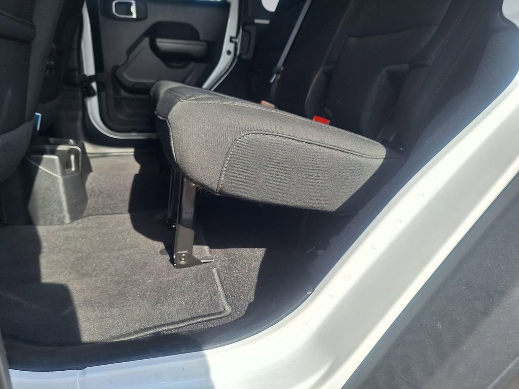 Used 2021 Jeep Wrangler Unlimited Sport image 22