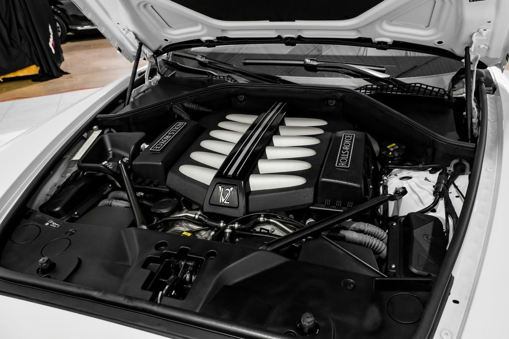 Used 2018 Rolls-Royce Dawn RWD image 51