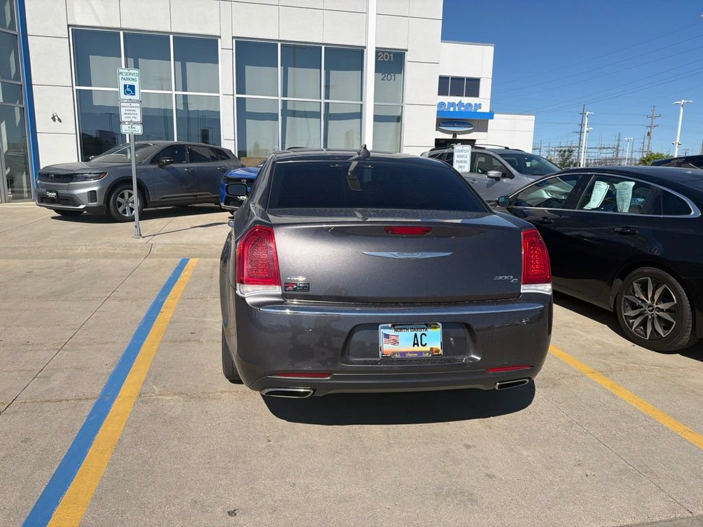 Used 2016 Chrysler 300 C AWD/4WD image 7