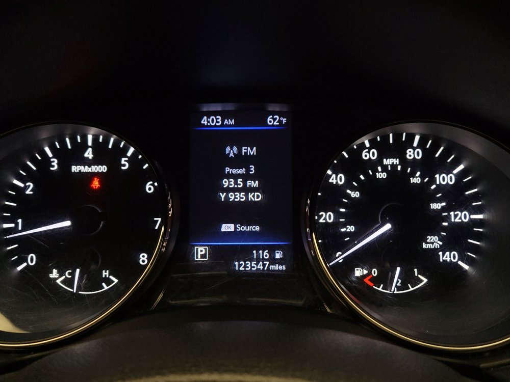 Used 2019 Nissan Rogue SV FWD image 23