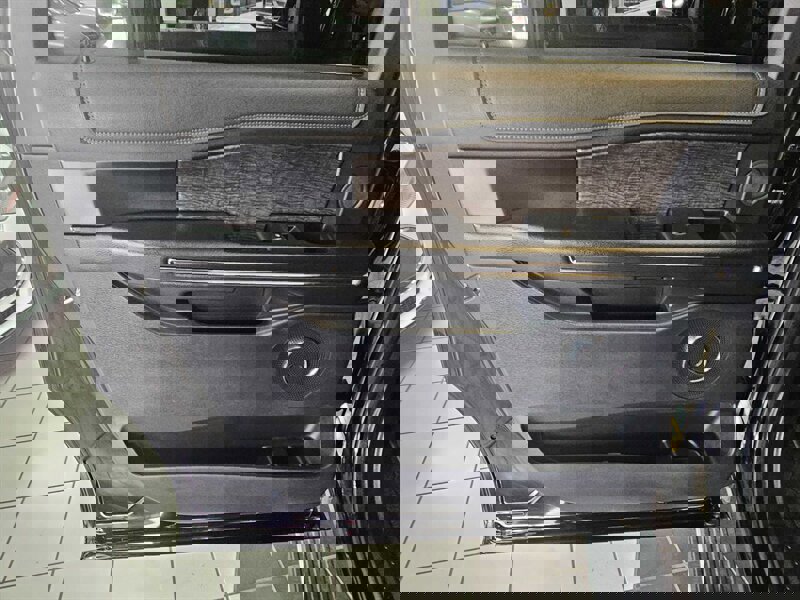 Used 2018 Ford Expedition Max Limited AWD/4WD image 27