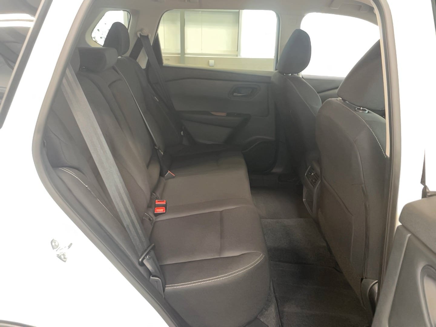 Used 2026 Nissan Rogue S AWD/4WD image 16