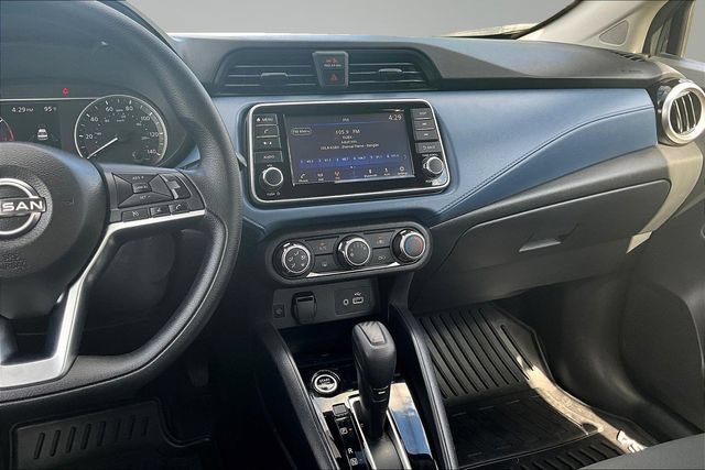 Used 2025 Nissan Versa SV w/ Trunk Package FWD image 9