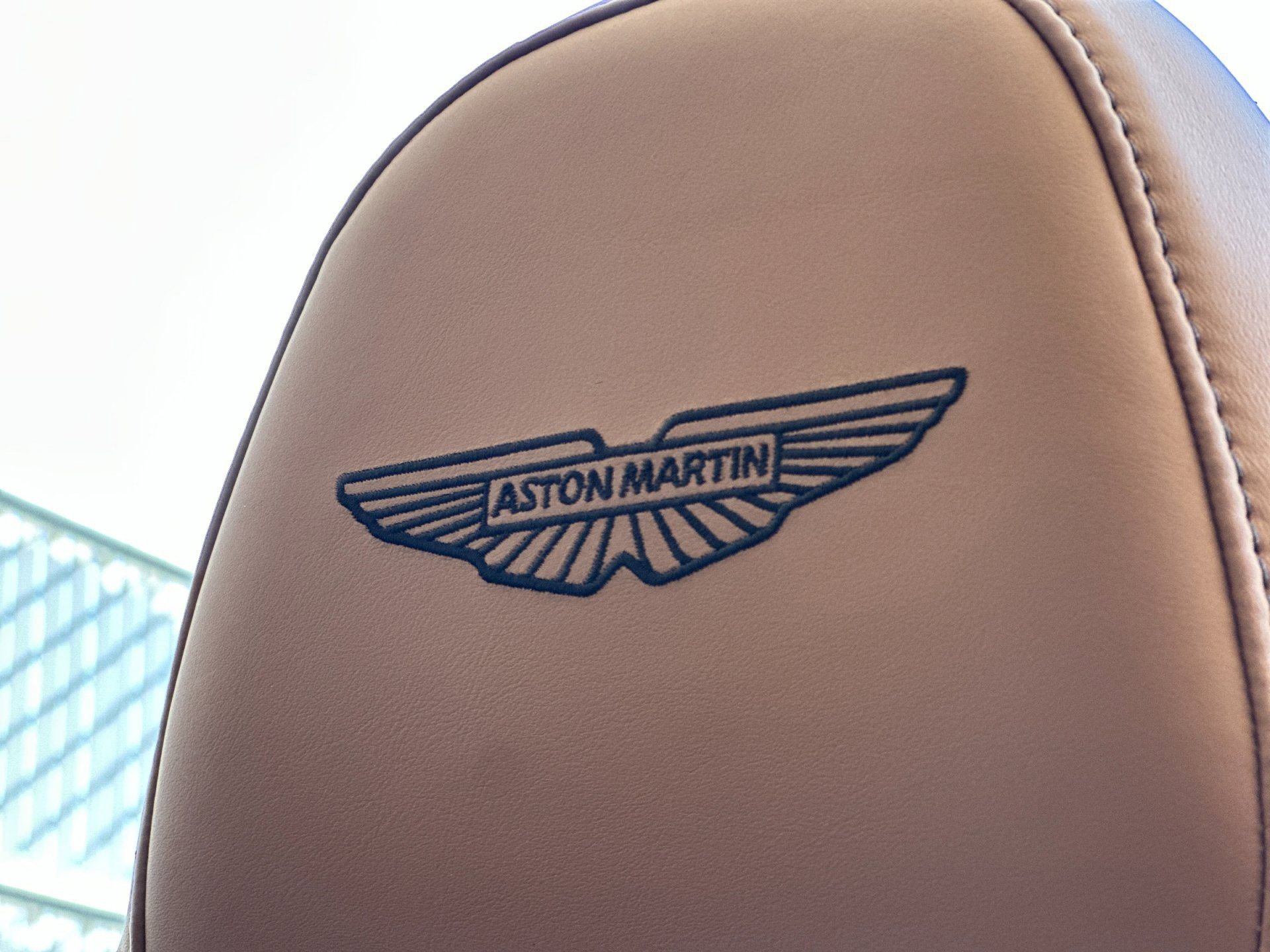 Used 2025 Aston Martin DB12 Convertible RWD image 5