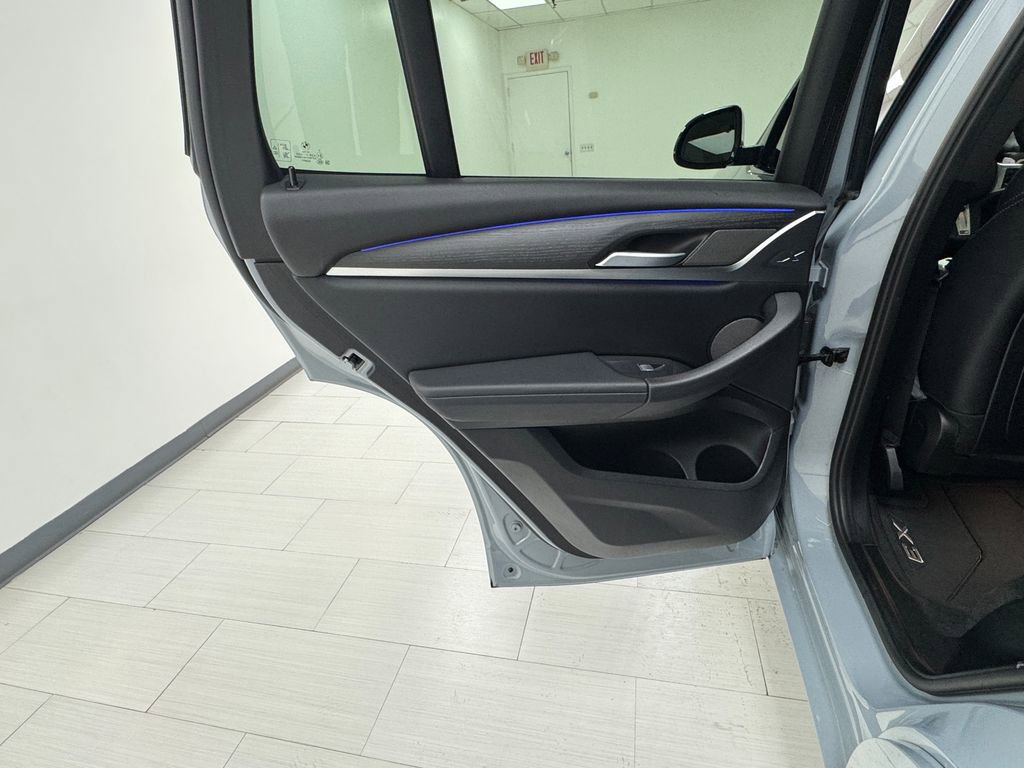 Used 2023 BMW X3 xDrive30i w/ M Sport Package image 11
