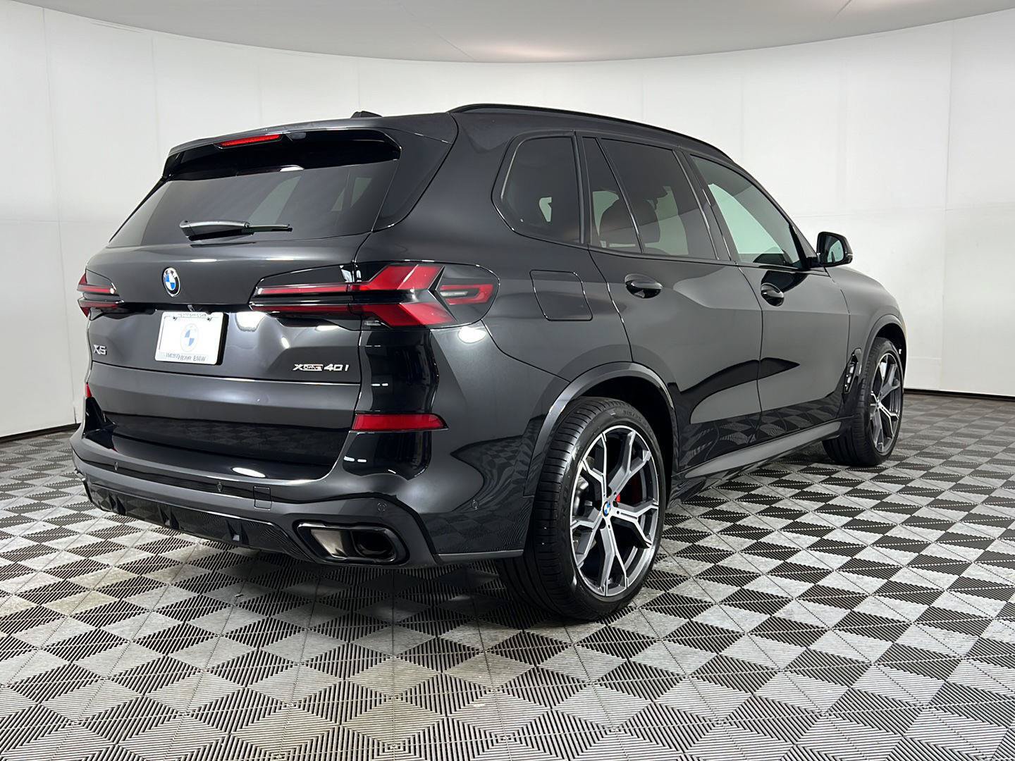 New 2026 BMW X5 xDrive40i w/ M Sport Package AWD/4WD image 5