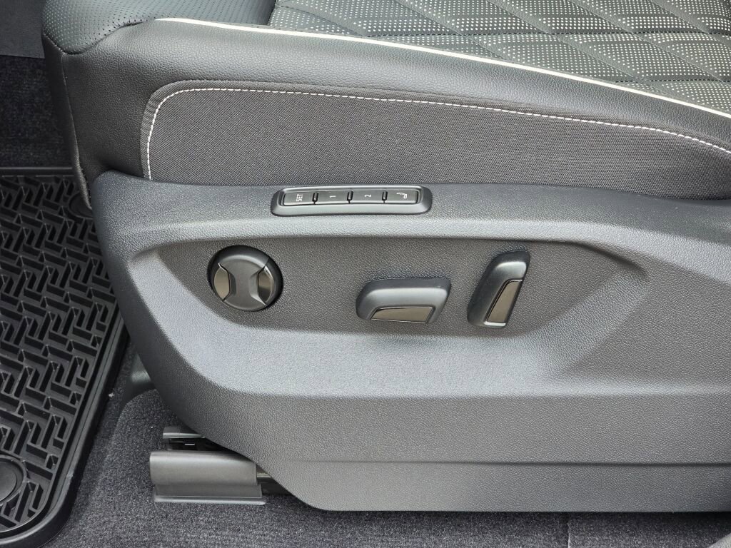 New 2026 Volkswagen Atlas SEL Premium R-Line image 21