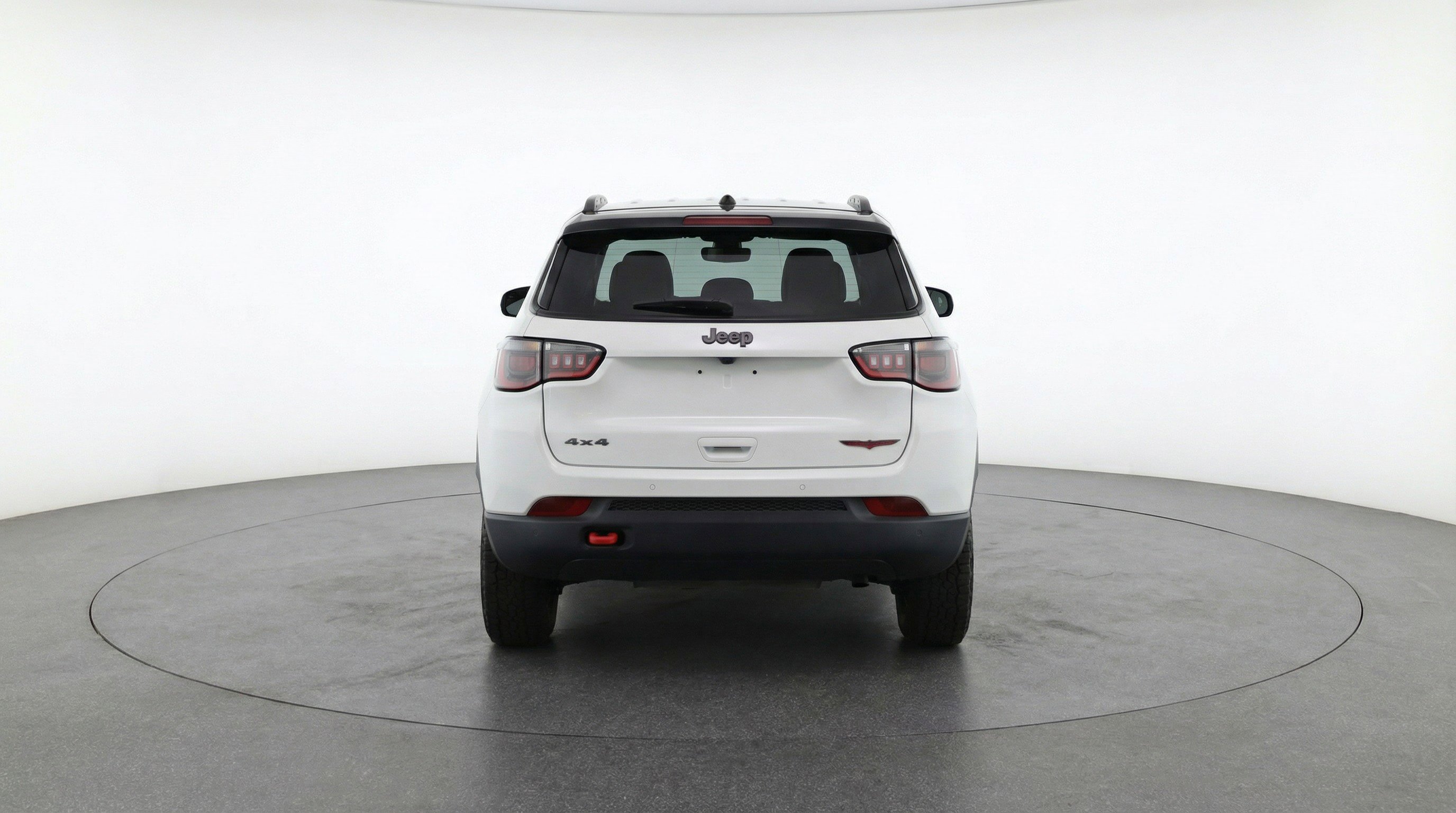 Used 2025 Jeep Compass Trailhawk image 7