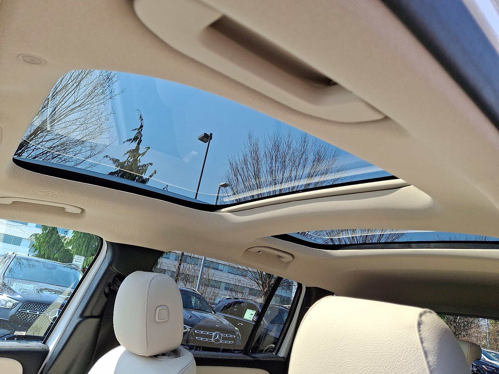 New 2026 Mercedes-Benz GLB 250 4MATIC image 12