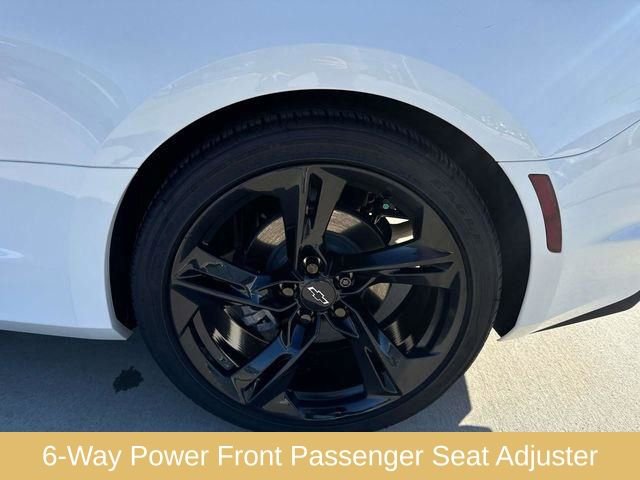 Used 2024 Chevrolet Camaro LT w/ RS Package image 8
