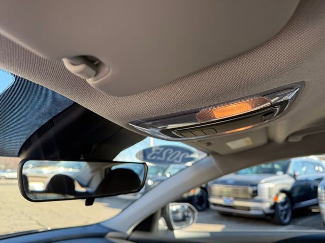 Certified 2025 Hyundai Elantra SE image 39