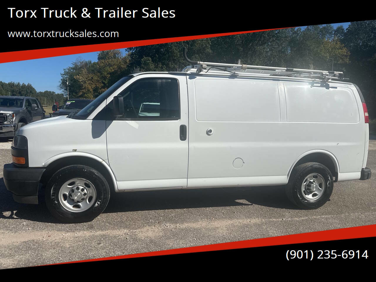 Used 2018 Chevrolet Express 2500 w/ Driver Convenience Package image 1