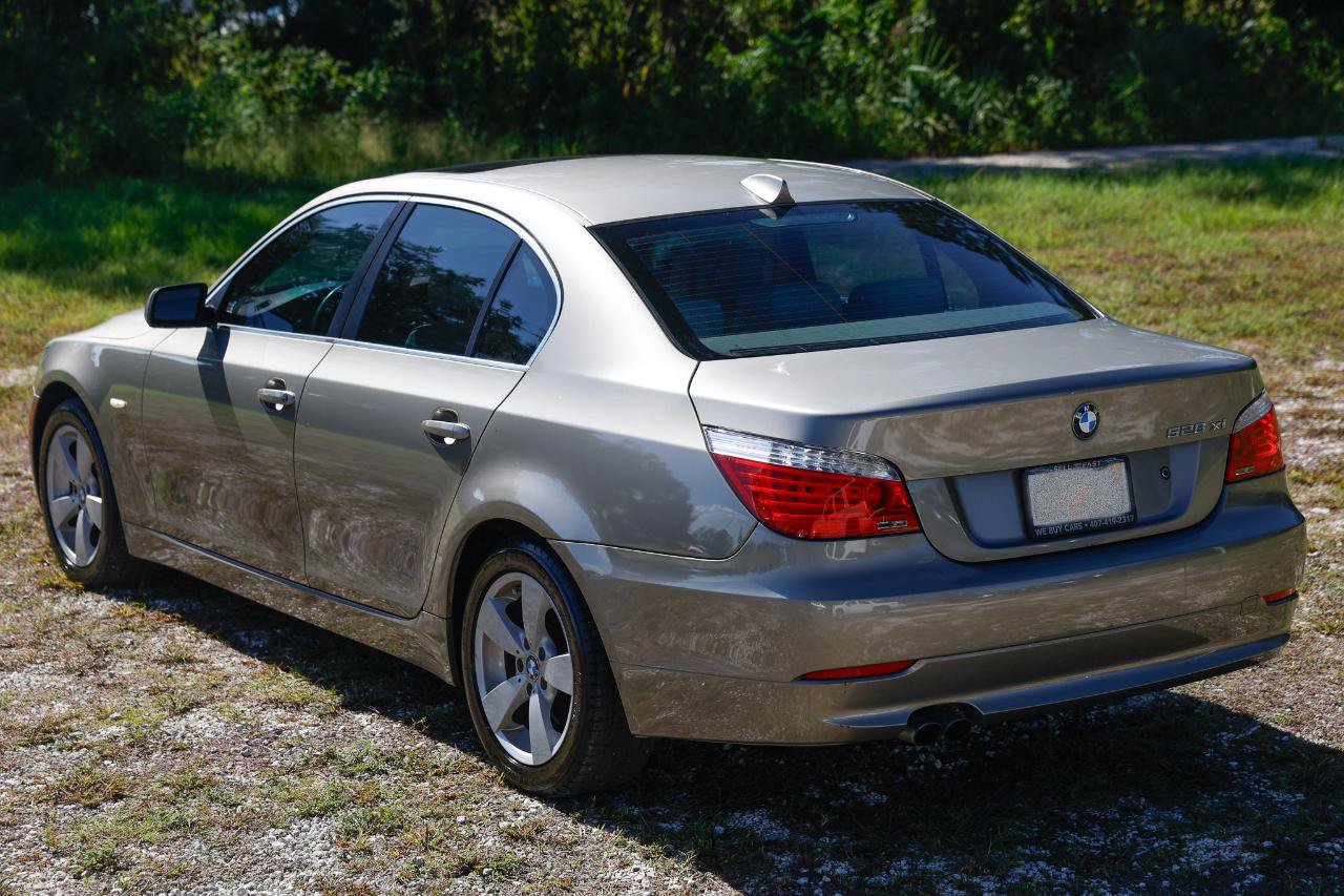 Used 2008 BMW 528xi Sedan w/ Premium Pkg AWD/4WD image 5