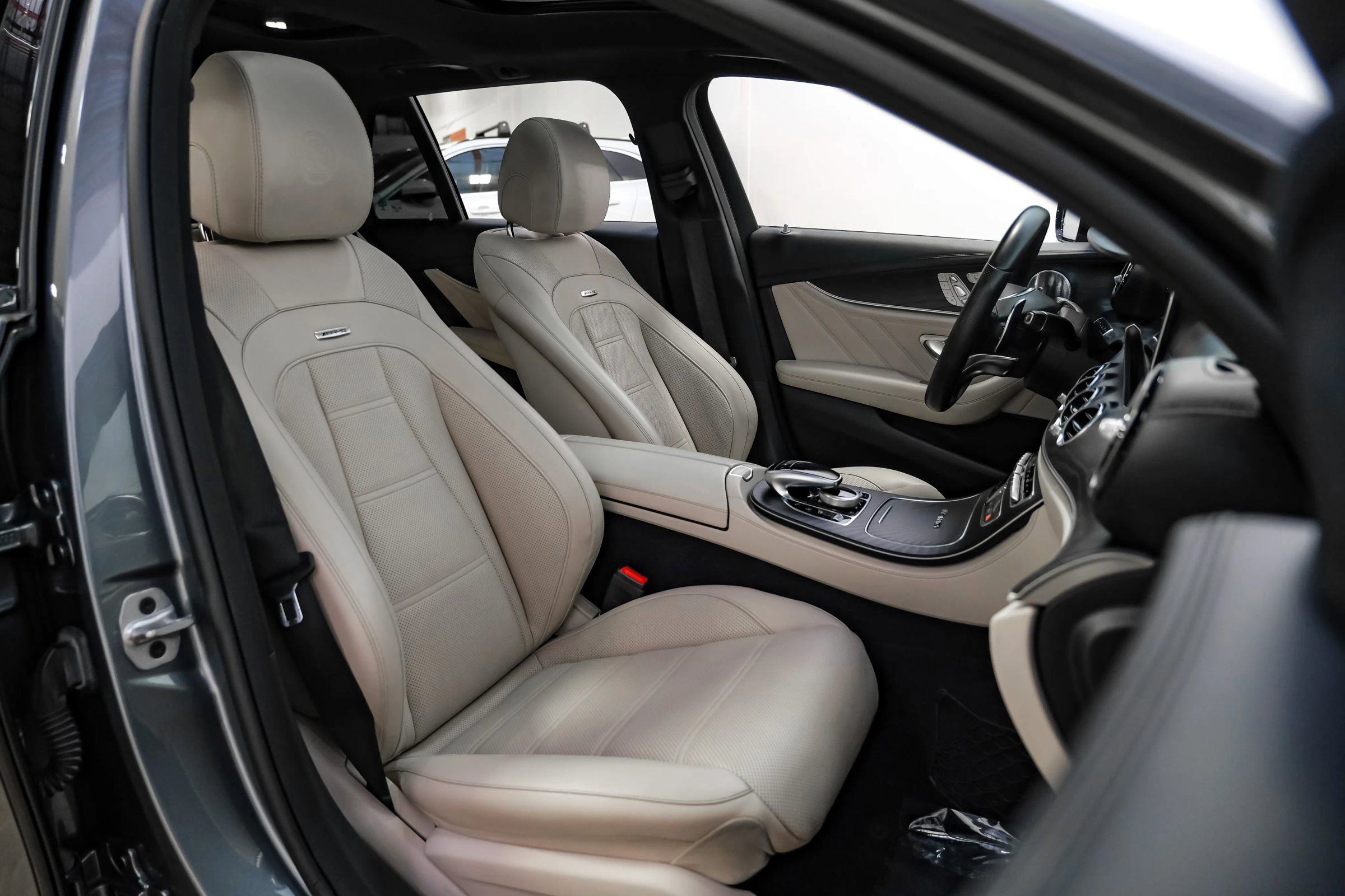 Used 2018 Mercedes-Benz E 63 AMG S image 33