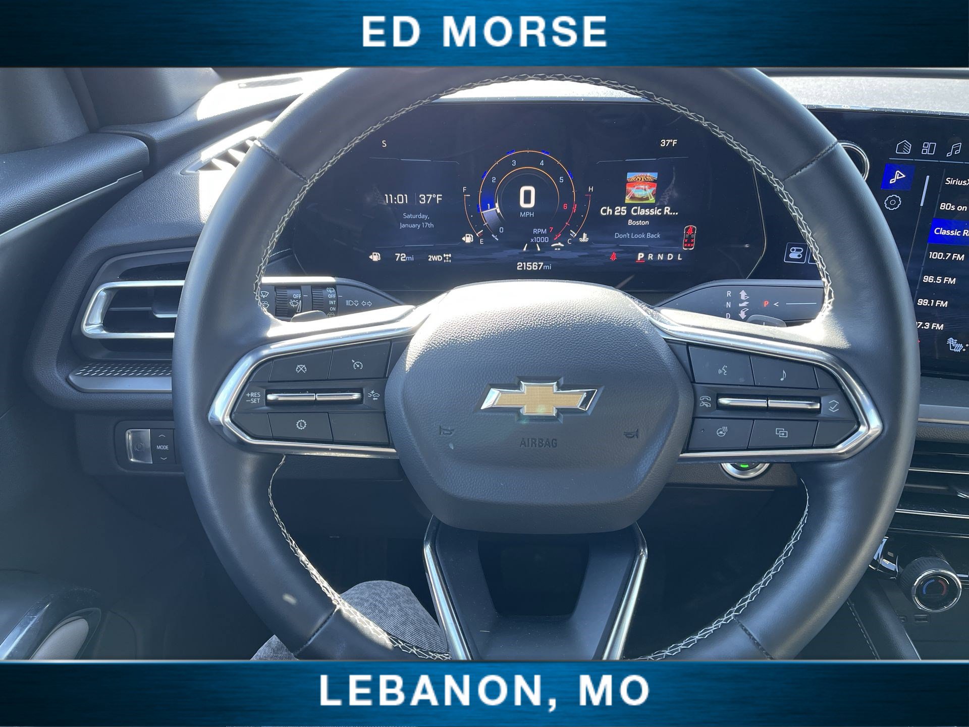 Used 2025 Chevrolet Traverse LT image 12