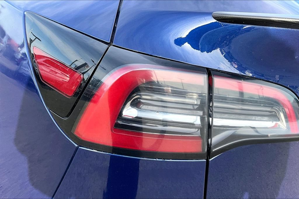 Used 2022 Tesla Model Y Performance AWD/4WD image 30