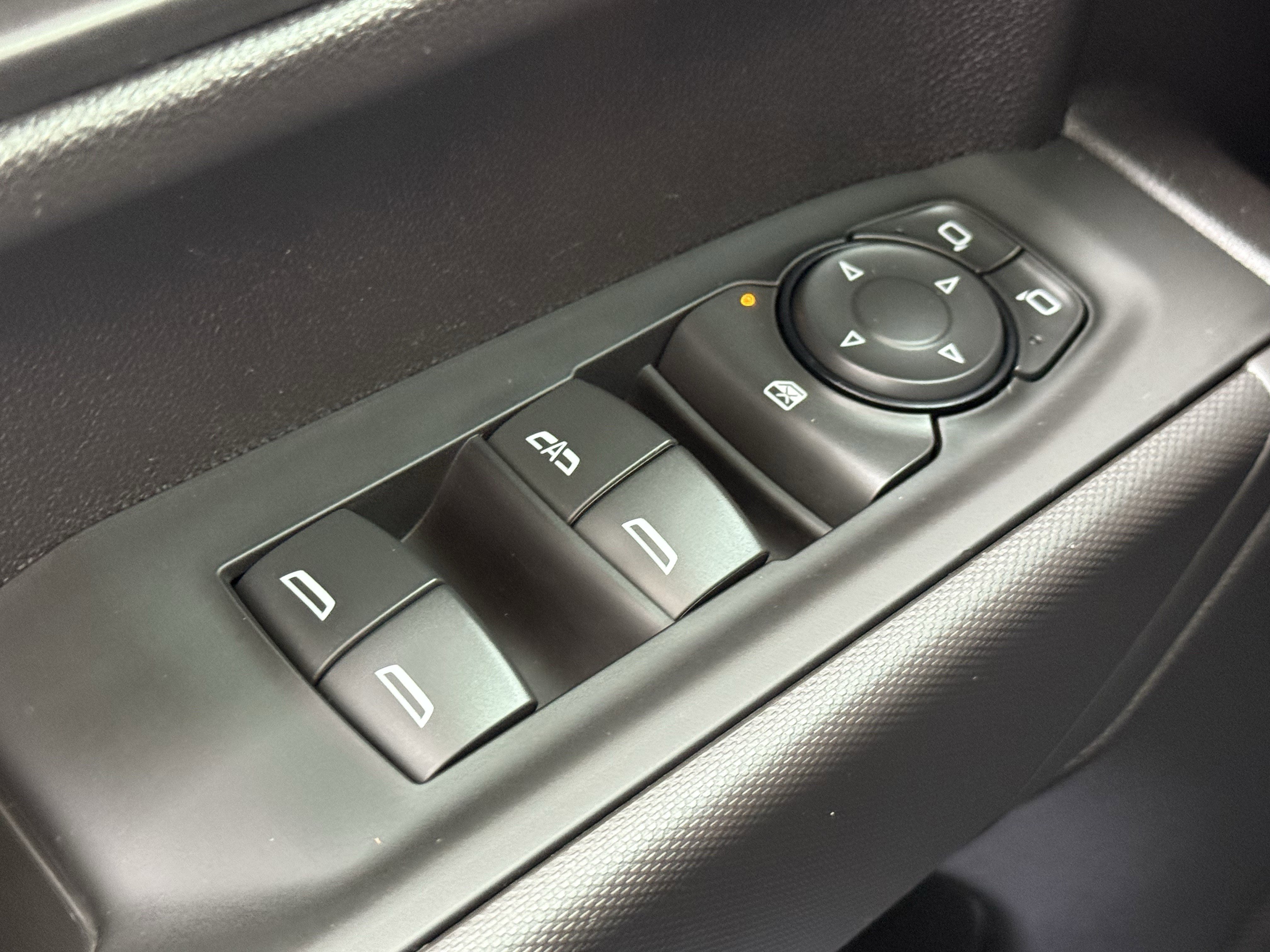 Used 2024 Chevrolet Silverado 1500 Custom Trail Boss w/ Turbomax Blackout Package image 24