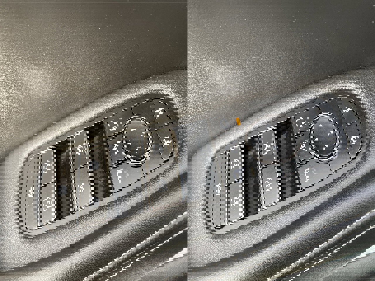 Certified 2022 INFINITI QX60 Luxe w/ Performance Audio Package image 23