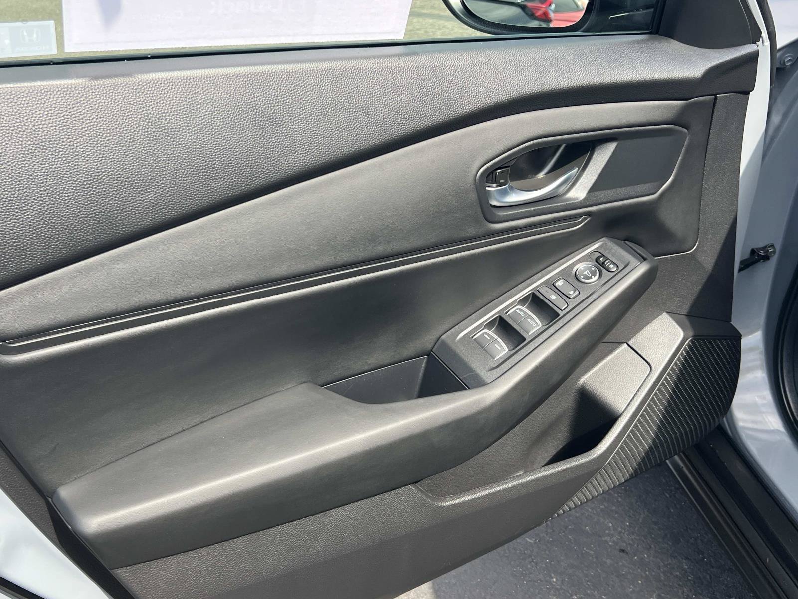 Certified 2025 Honda Accord SE image 6