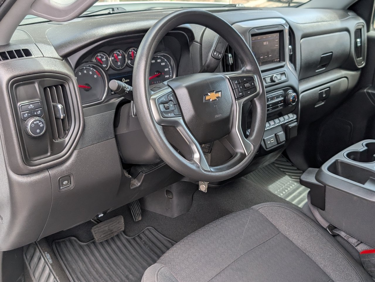 Used 2022 Chevrolet Silverado 1500 Custom w/ LPO, Blackout Package RWD image 14