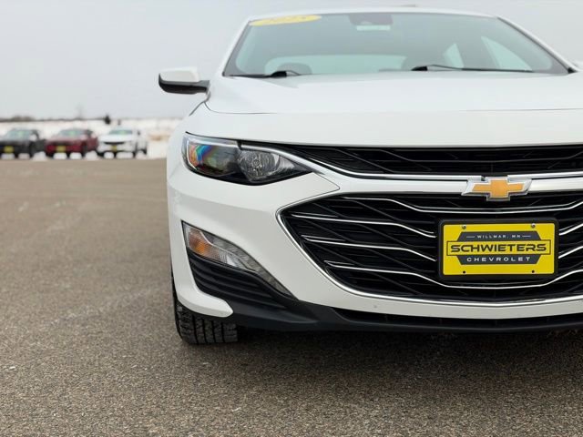 Used 2025 Chevrolet Malibu LT image 4