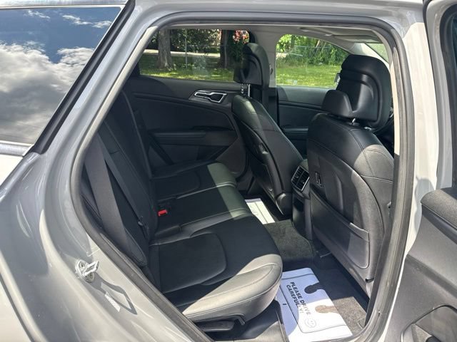 Used 2023 Kia Sportage SX AWD/4WD image 14