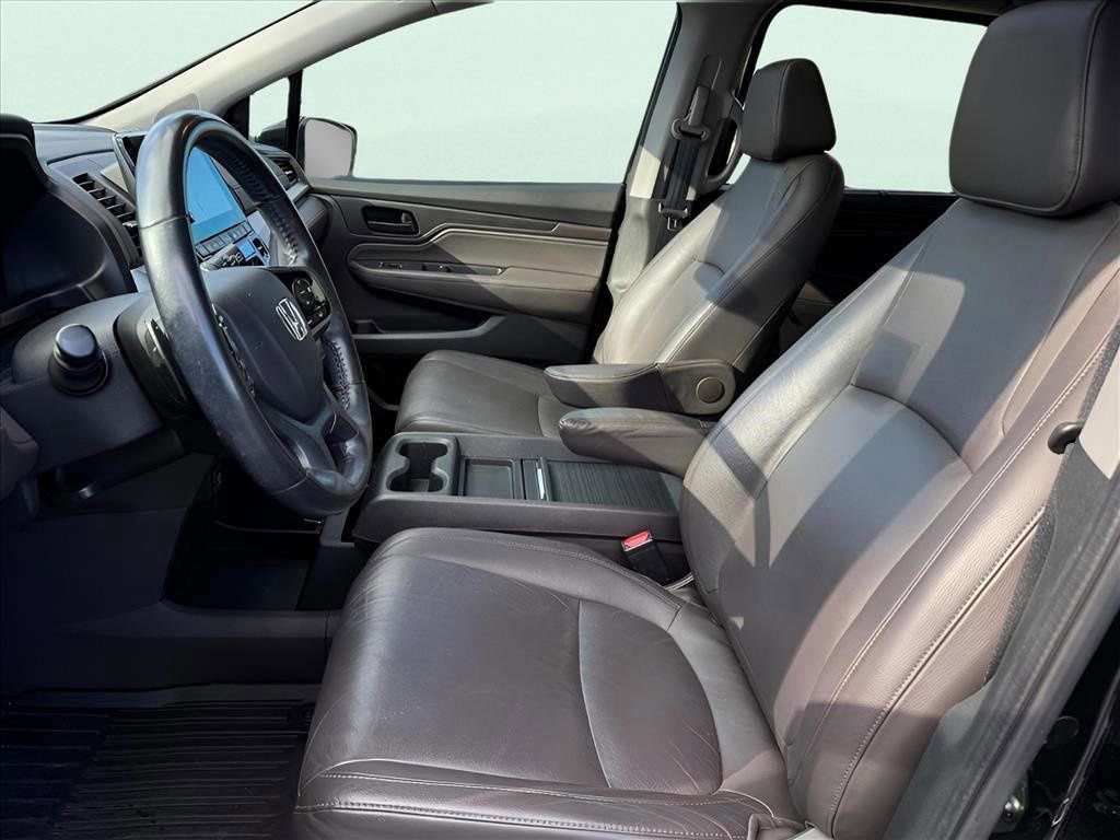 Used 2018 Honda Odyssey Touring image 16