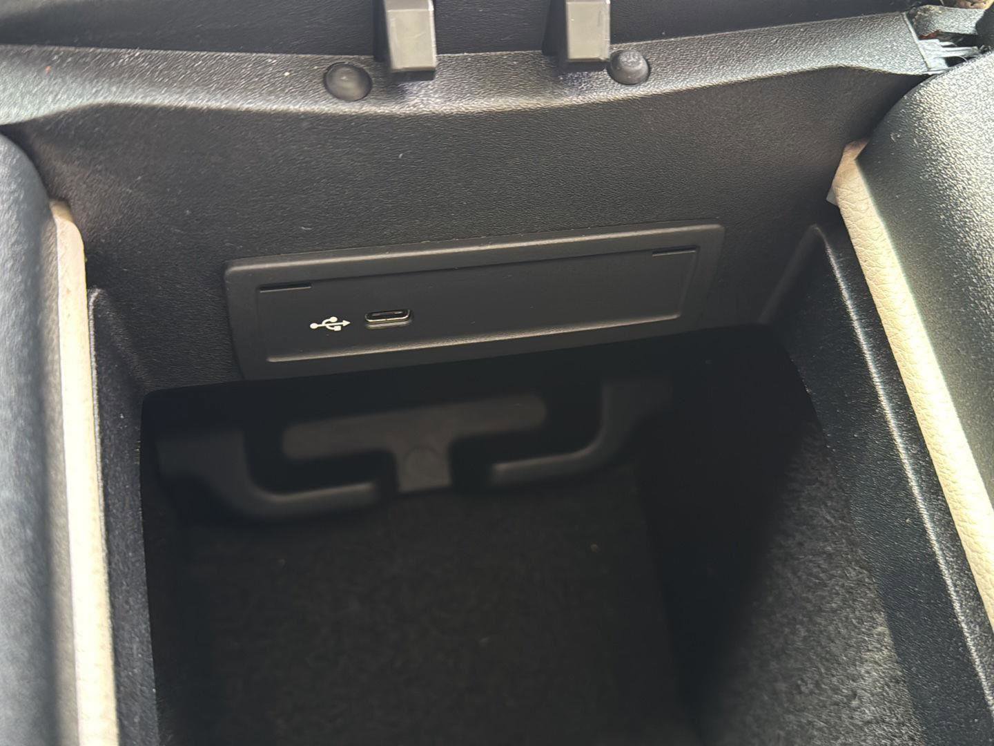 Used 2020 Mercedes-Benz GLE 350 4MATIC w/ 3rd Row Seat Package image 28